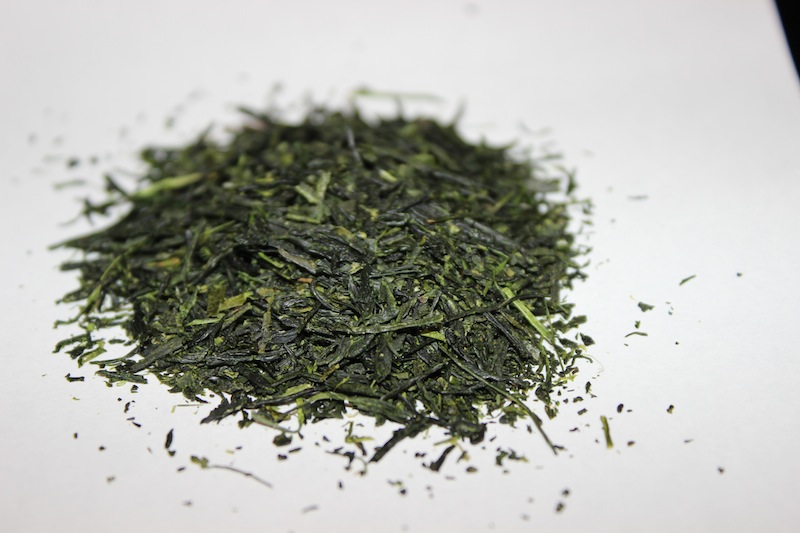 ชาเขียวญี่ปุ่น “เกียวคุโระ” 玉露　กับ “เซนชา” 煎茶　ต่างกันอย่างไร